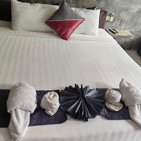Keeree Loft Resort Thong Pha Phum Exterior photo