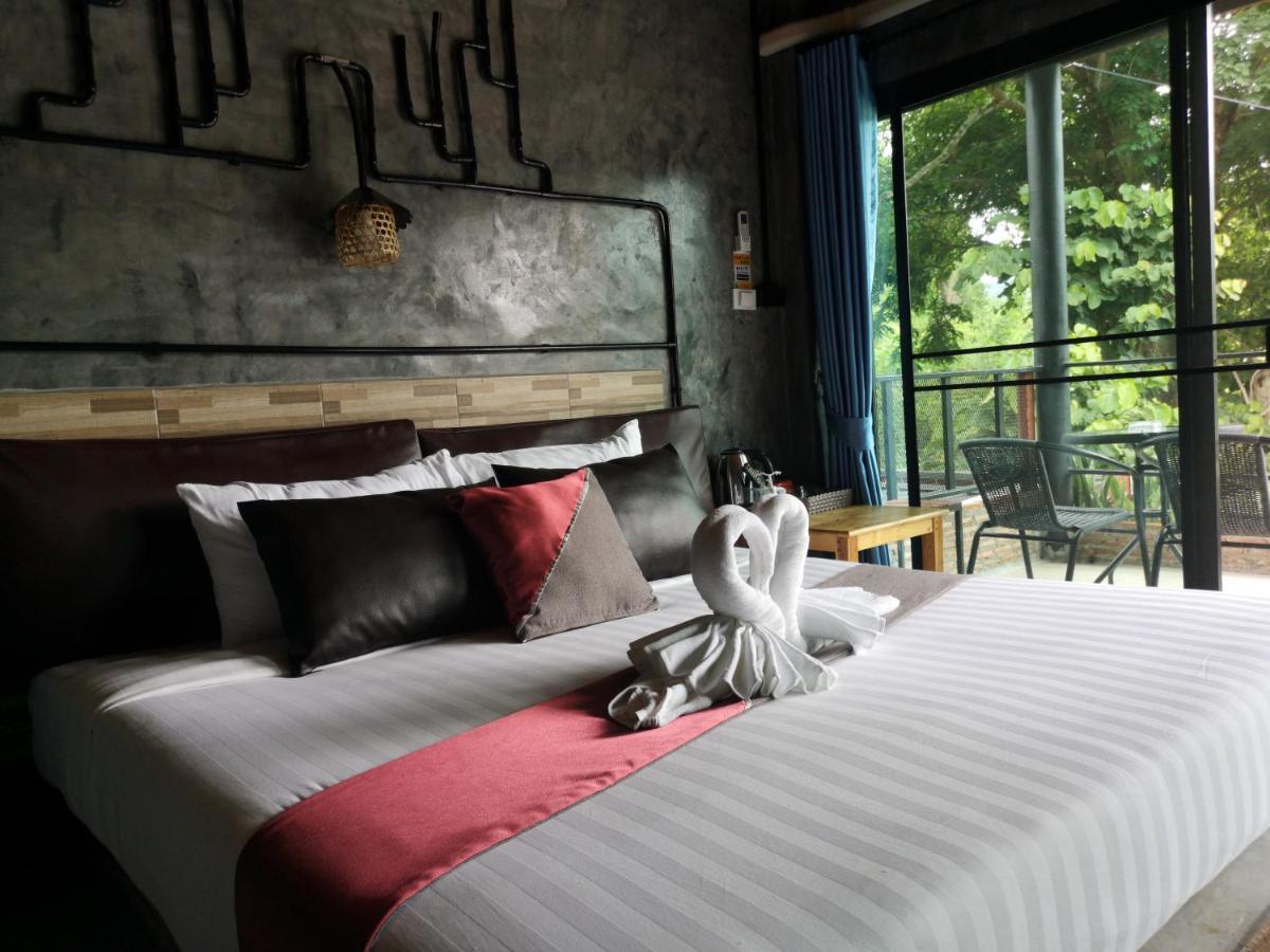 Keeree Loft Resort Thong Pha Phum Exterior photo