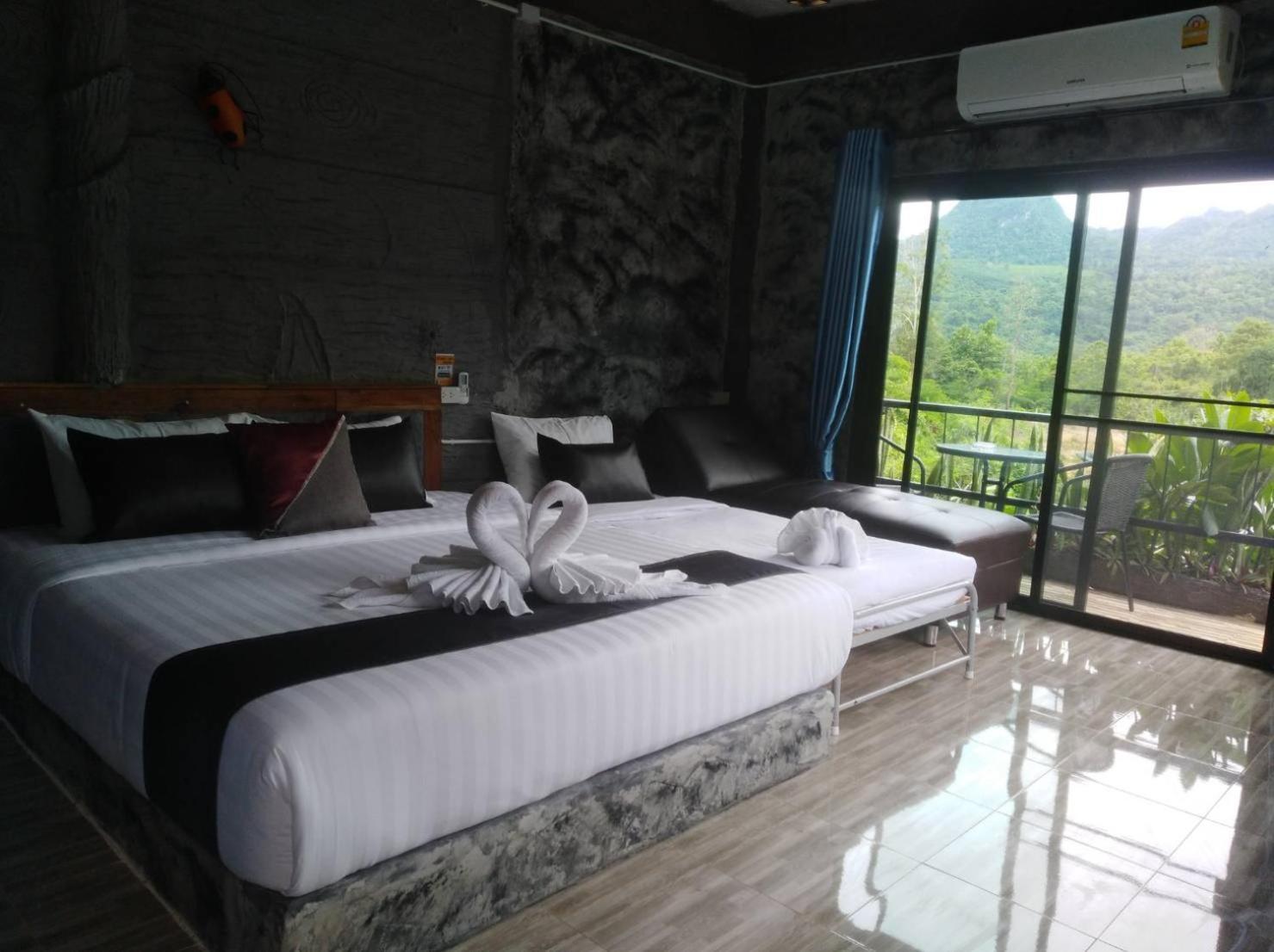 Keeree Loft Resort Thong Pha Phum Room photo