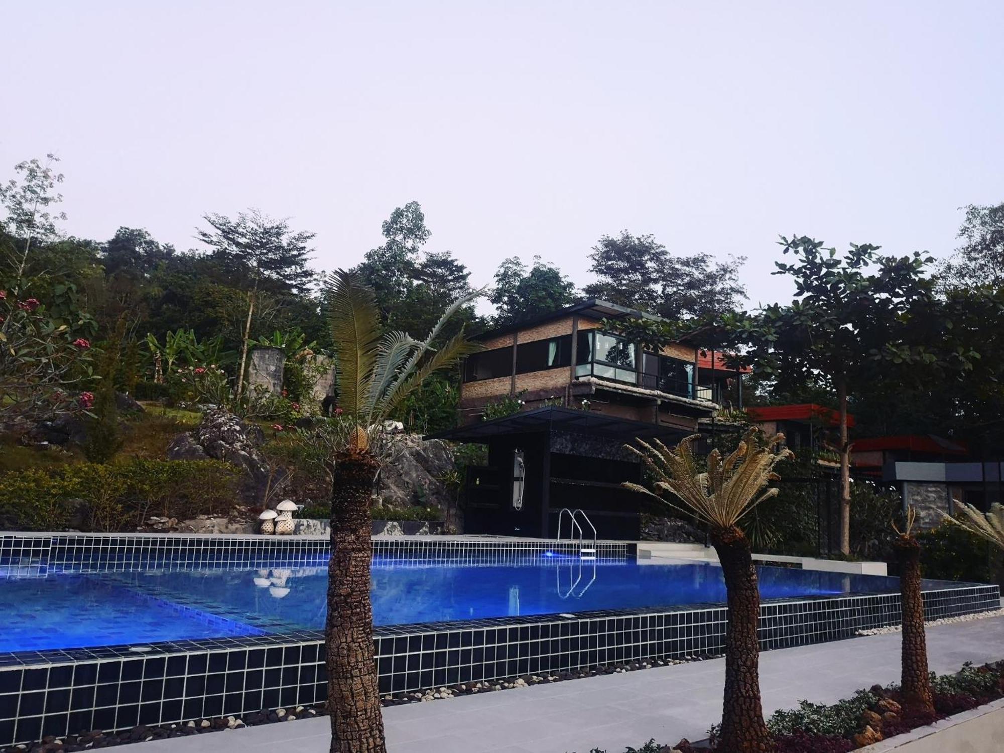 Keeree Loft Resort Thong Pha Phum Exterior photo