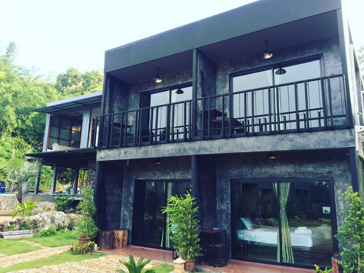 Keeree Loft Resort Thong Pha Phum Exterior photo