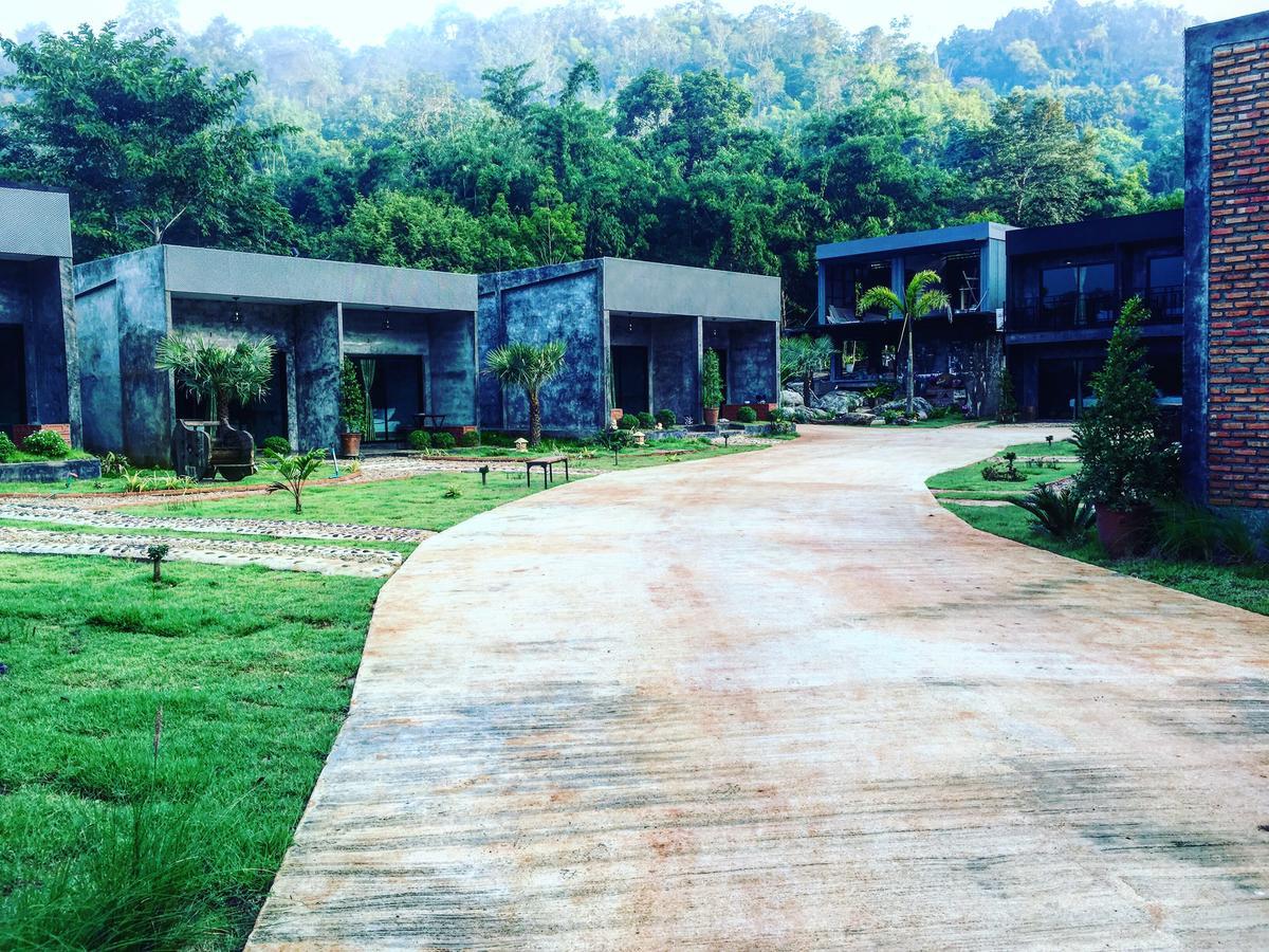 Keeree Loft Resort Thong Pha Phum Exterior photo